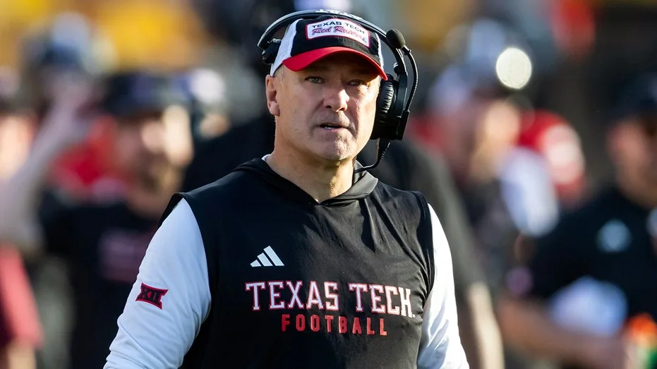 Texas Tech Coach Criticizes USC's Home Opener Attendance Amidst Broader College Football Debate